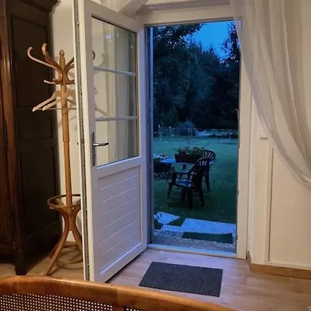 La Chambre A L'oree Du Bois Capdrot
